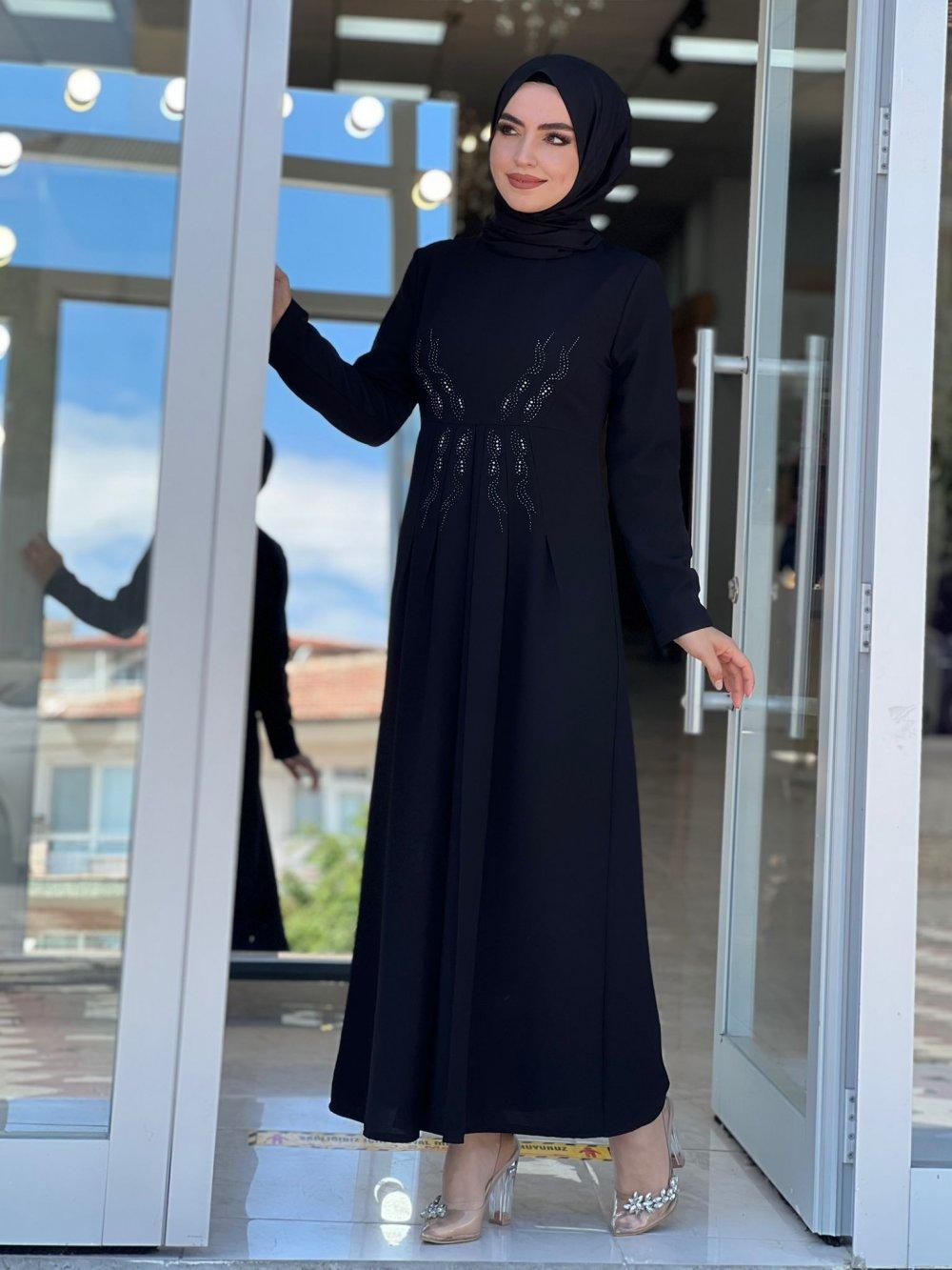 Şaheser Elbise