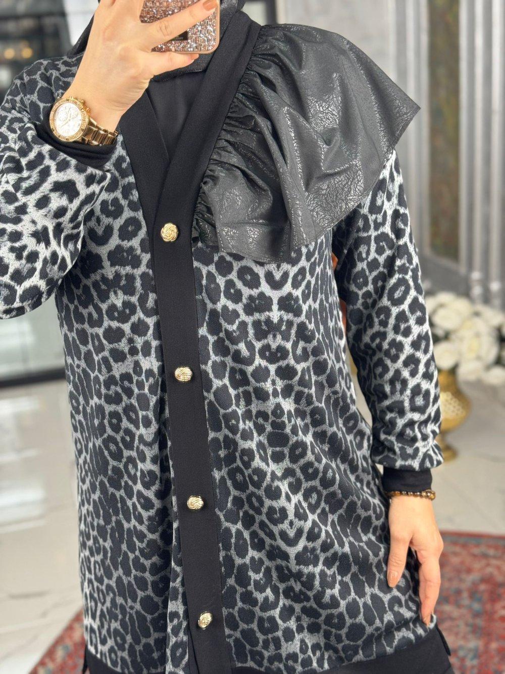 Azra Hırka